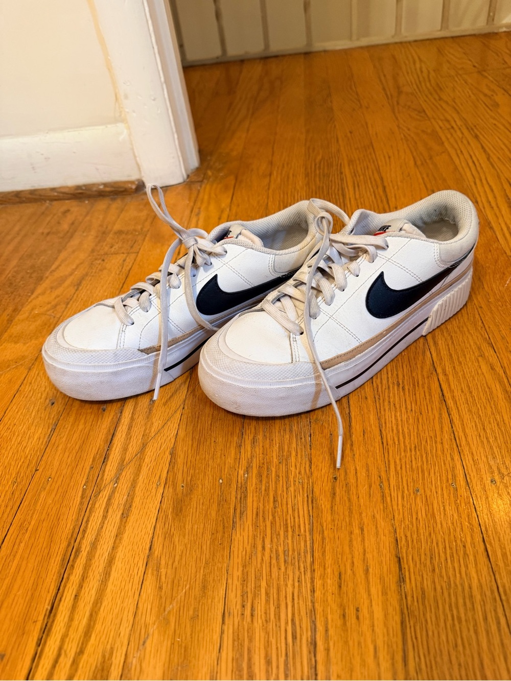 Nike White Low-Top Sneakers - White
